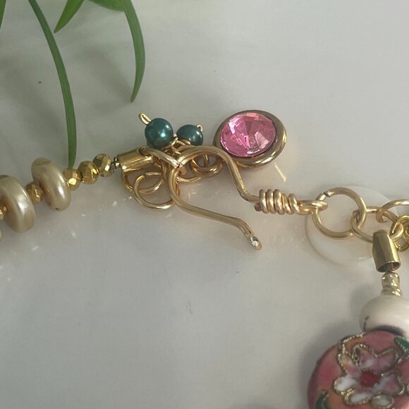 Spring Handmade Beaded Turquoise Dyed Howlite Bracelet - Picture 9 of 9